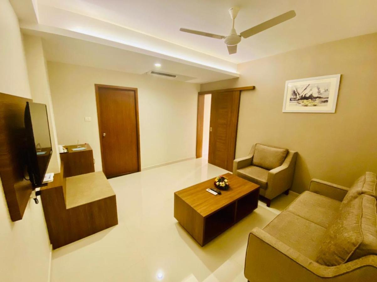 Hill Heights Hotell Kochi Eksteriør bilde
